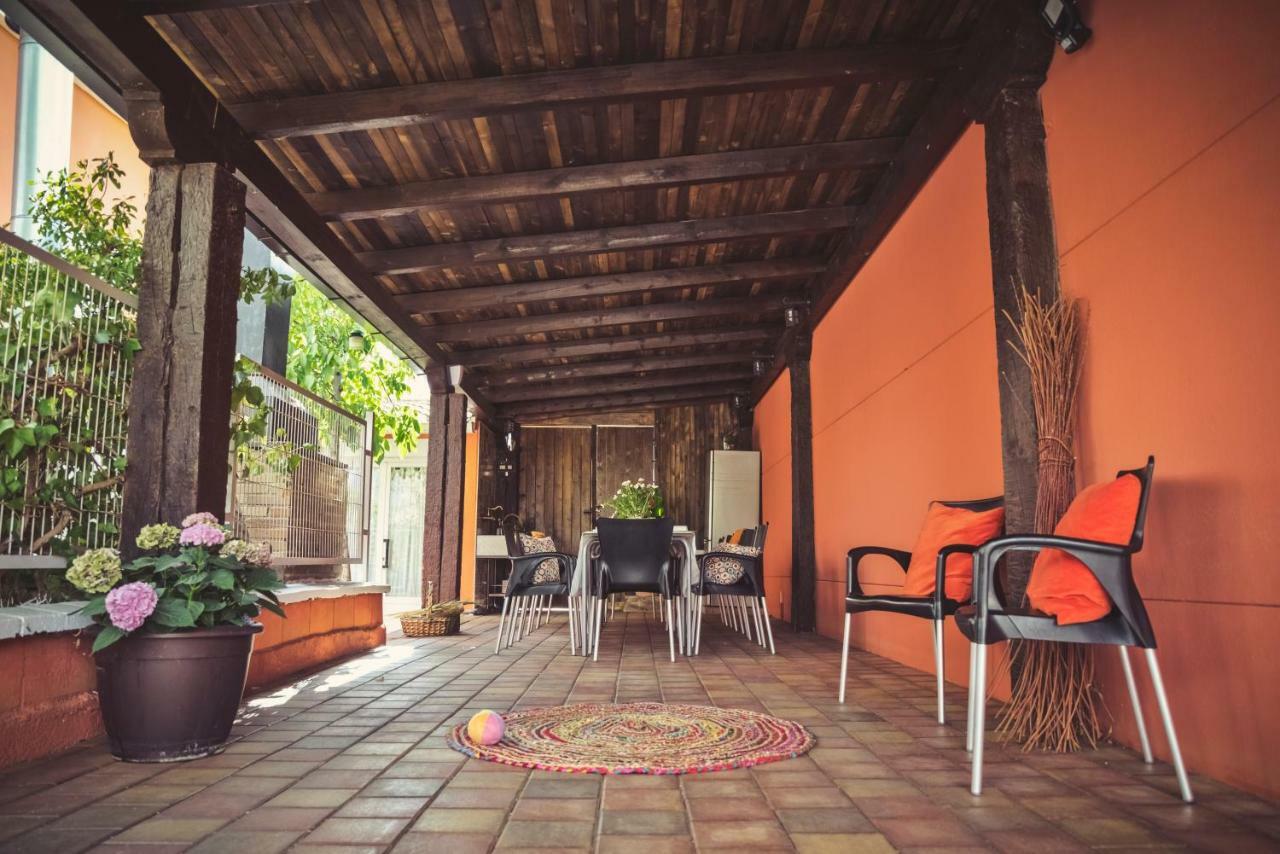 Apartamento 2 4/6 Pax Casa Rural El Sauce. A 2,5 Km De Cuenca Capital Ноалес Экстерьер фото