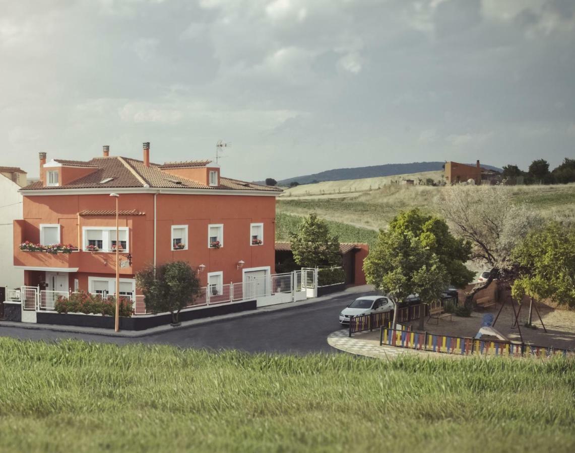 Apartamento 2 4/6 Pax Casa Rural El Sauce. A 2,5 Km De Cuenca Capital Ноалес Экстерьер фото