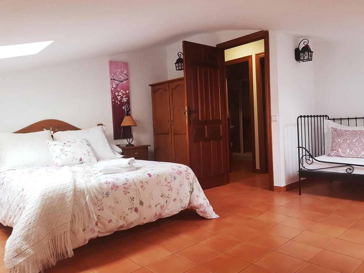 Apartamento 2 4/6 Pax Casa Rural El Sauce. A 2,5 Km De Cuenca Capital Ноалес Экстерьер фото